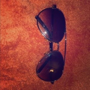 Levi’s sun glasses